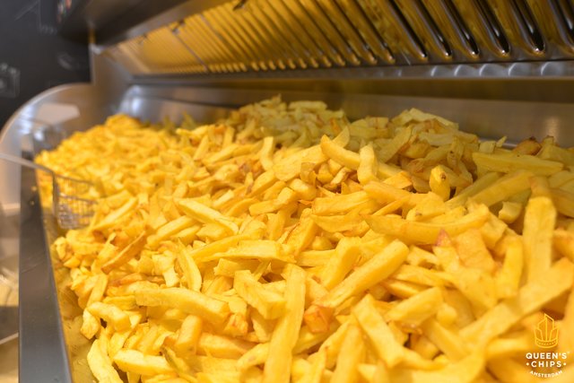 Queen's chips napoli Queen's chips napoli